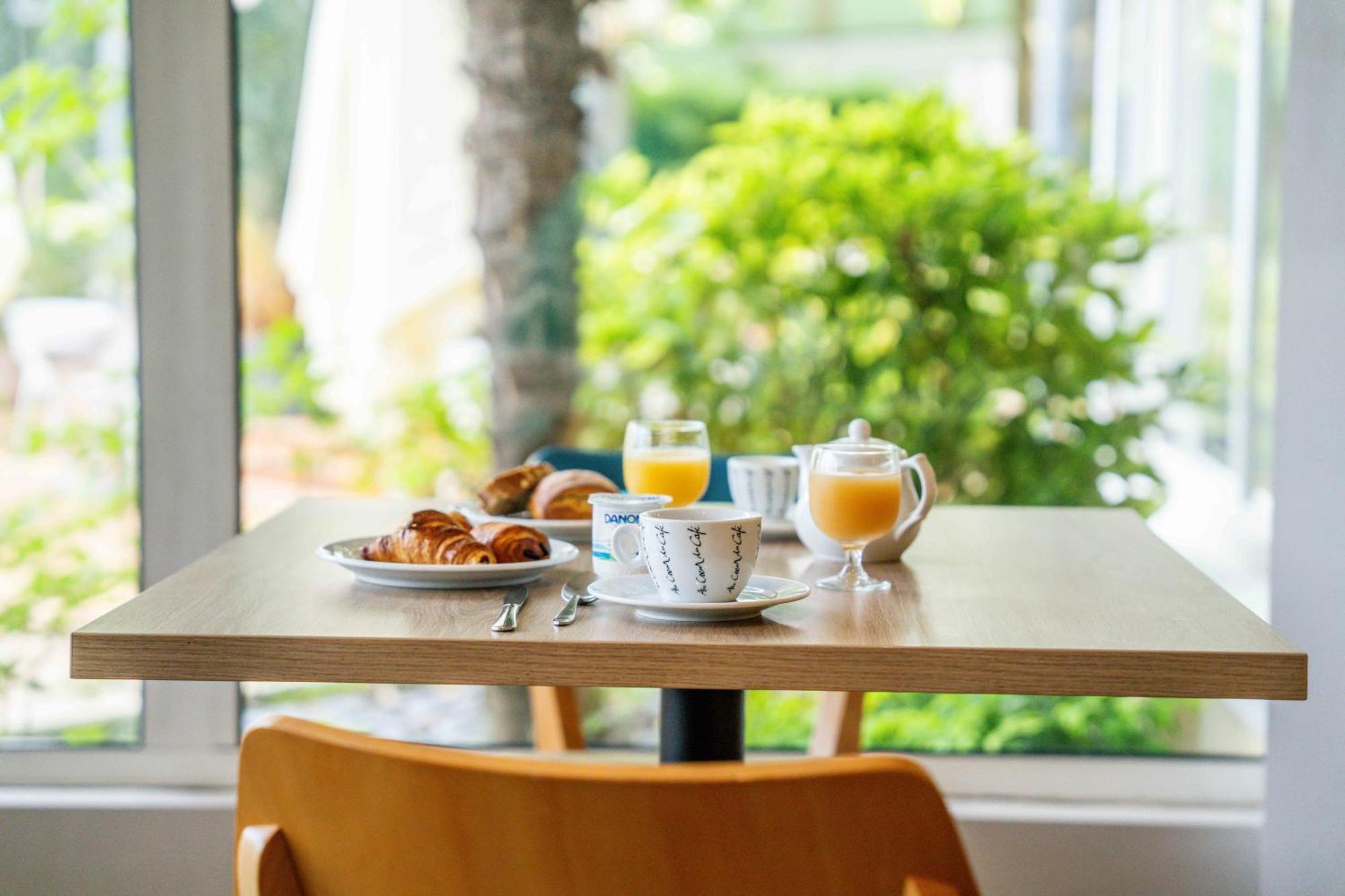 Logis Hotel & Restaurant Ludik Bergerac Zewnętrze zdjęcie