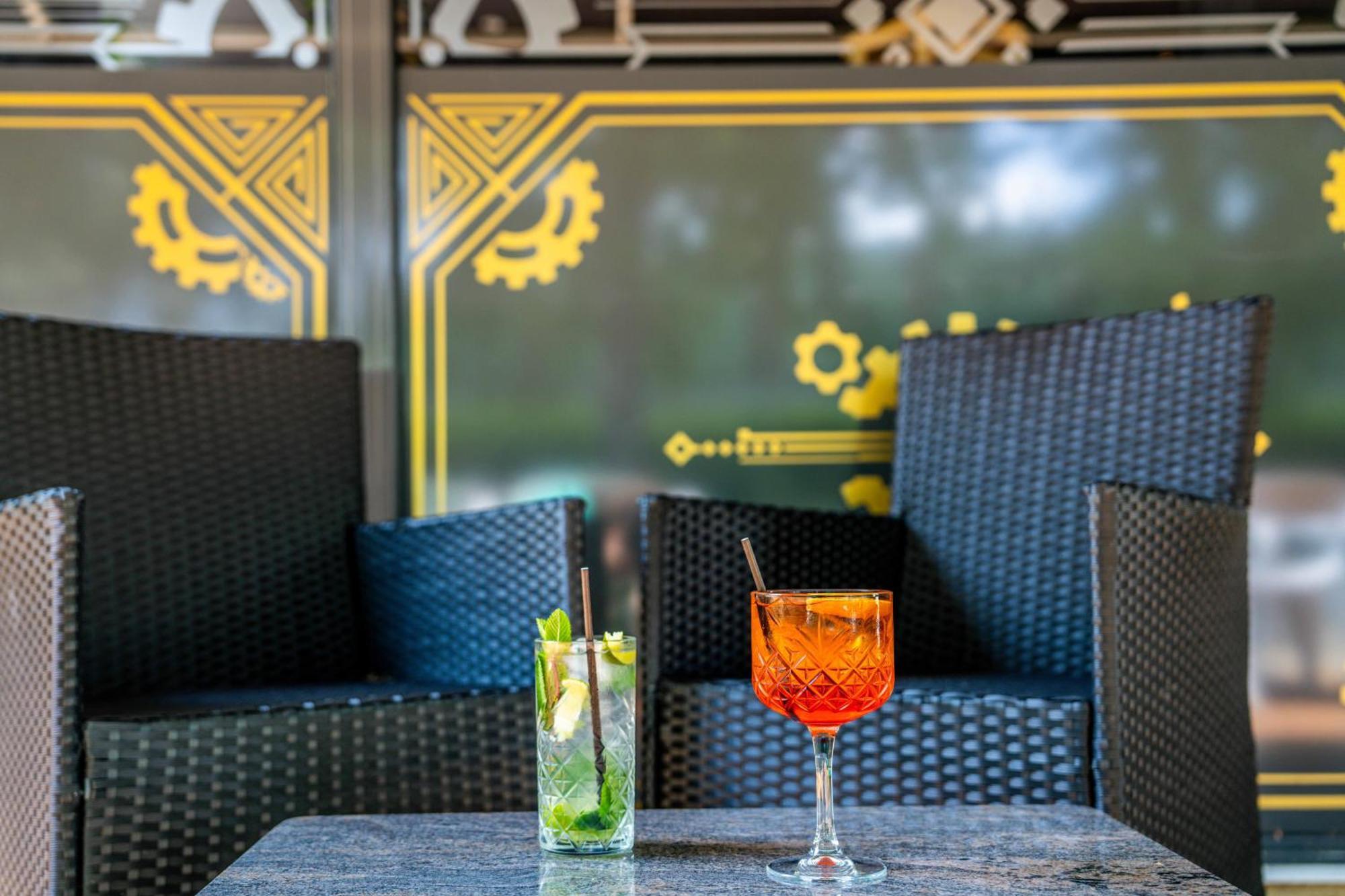 Logis Hotel & Restaurant Ludik Bergerac Zewnętrze zdjęcie
